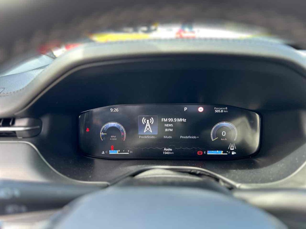 COMMANDER 1.3 T270 TURBO FLEX LONGITUDE AT6