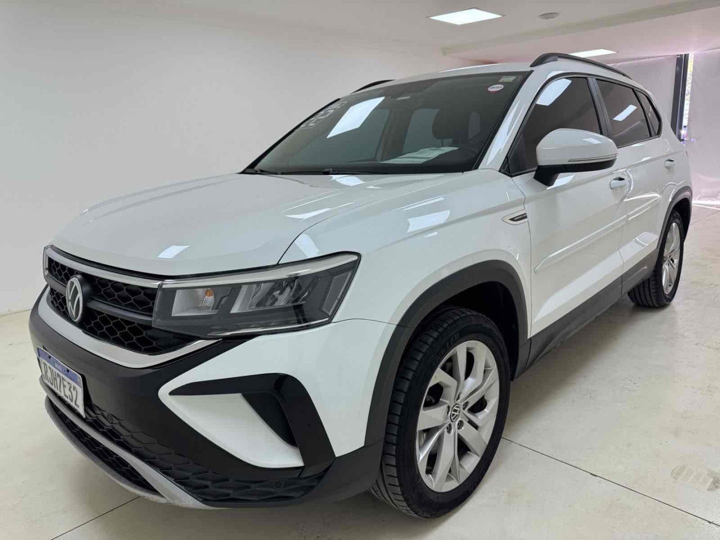 TAOS 1.4 250 TSI TOTAL FLEX COMFORTLINE AUTOMÁTICO1