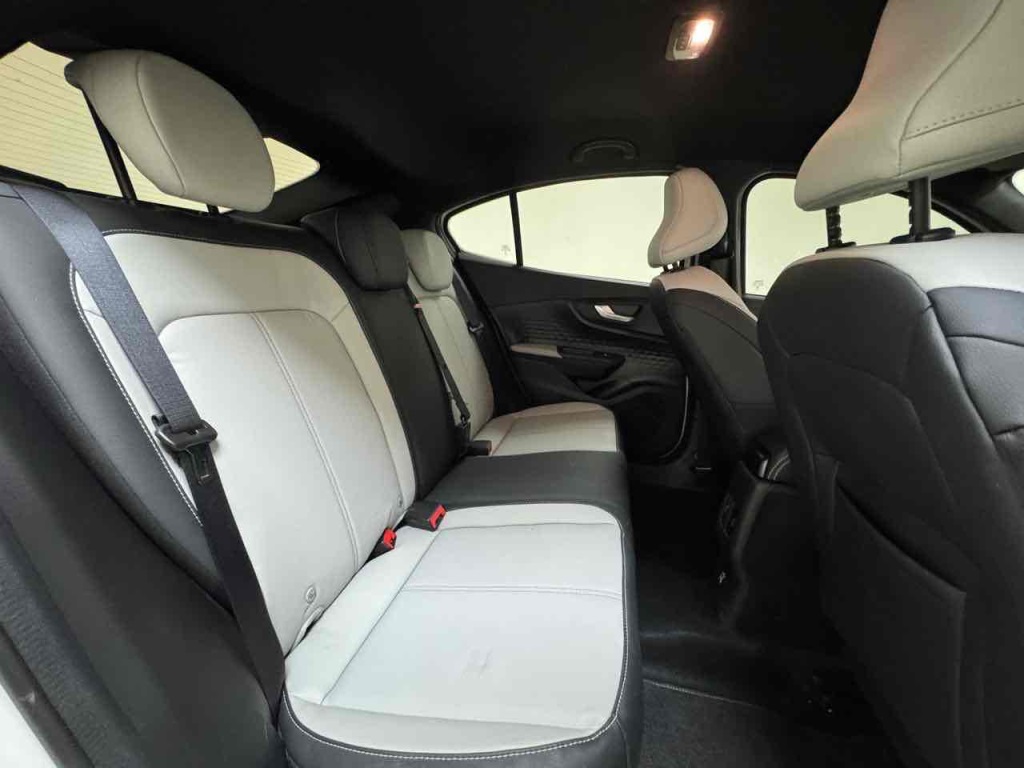 FASTBACK 1.0 TURBO 200 HYBRID IMPETUS CVT1