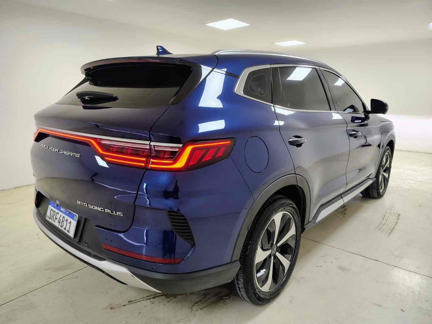 SONG PLUS 1.5 DM-I HÍBRIDO AUTOMÁTICO5