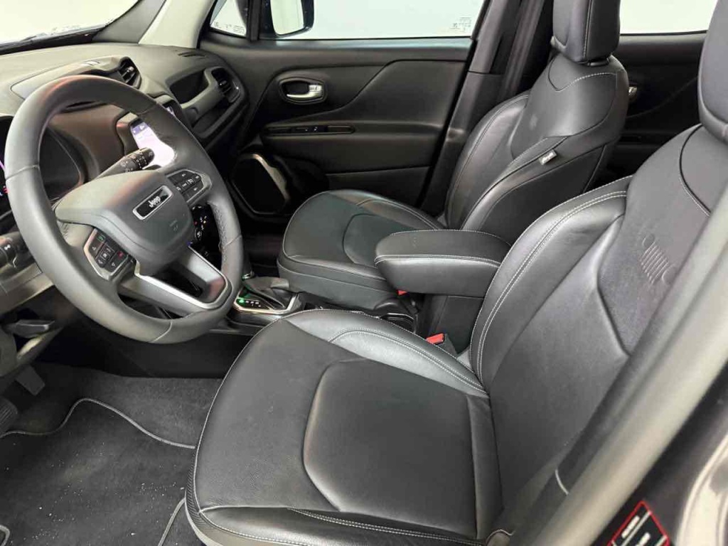 RENEGADE 1.3 T270 TURBO FLEX LONGITUDE AT67