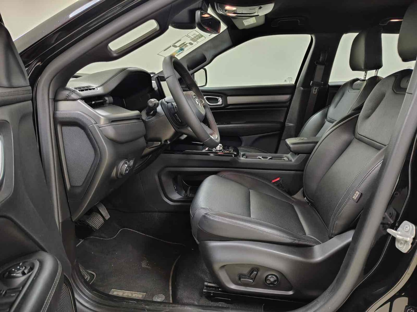 RAMPAGE 2.0 TURBO DIESEL REBEL 4X4 AUTOMÁTICO11