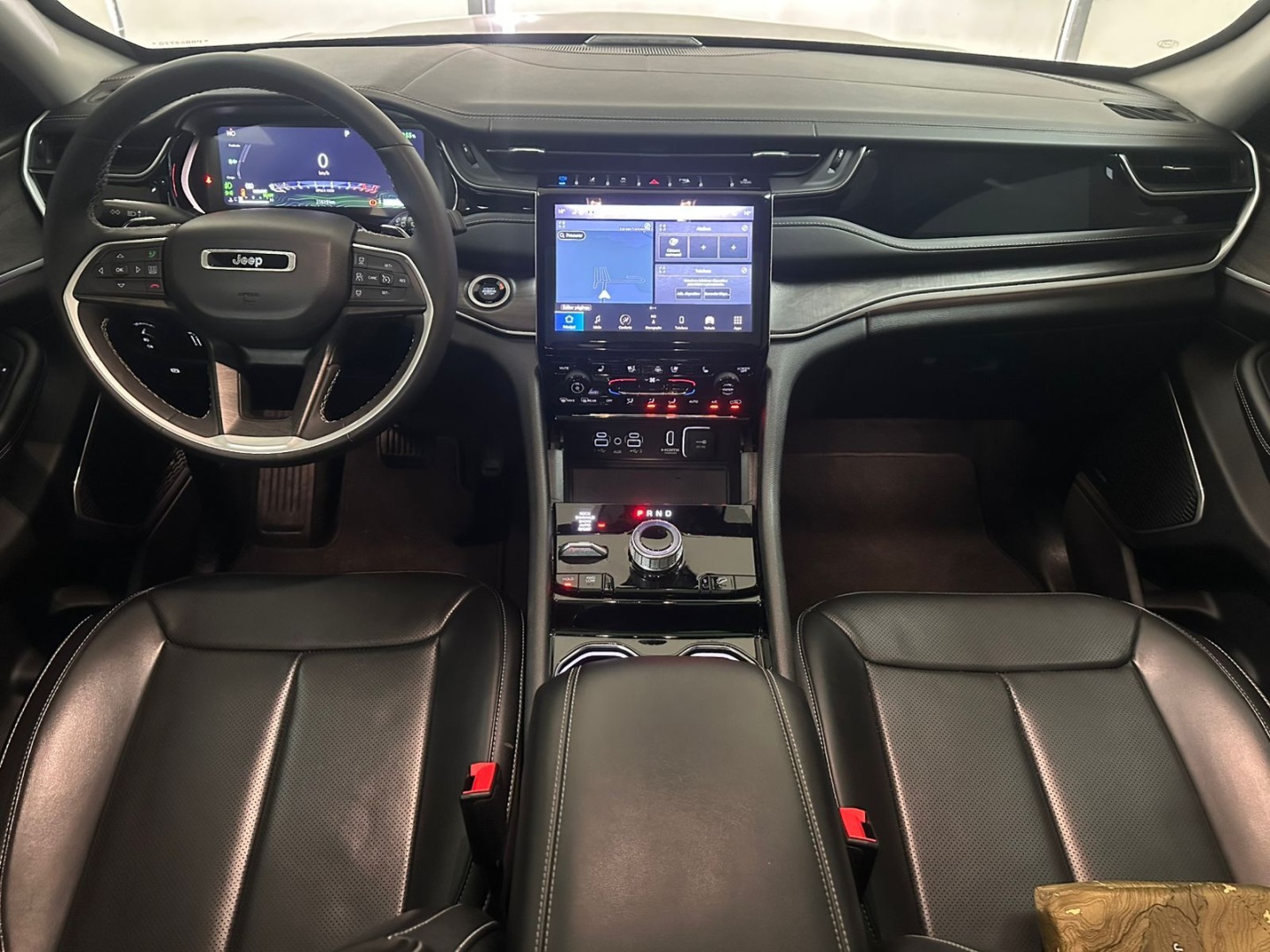 GRAND CHEROKEE 2.0 TURBO HÍBRIDO 4XE AT813