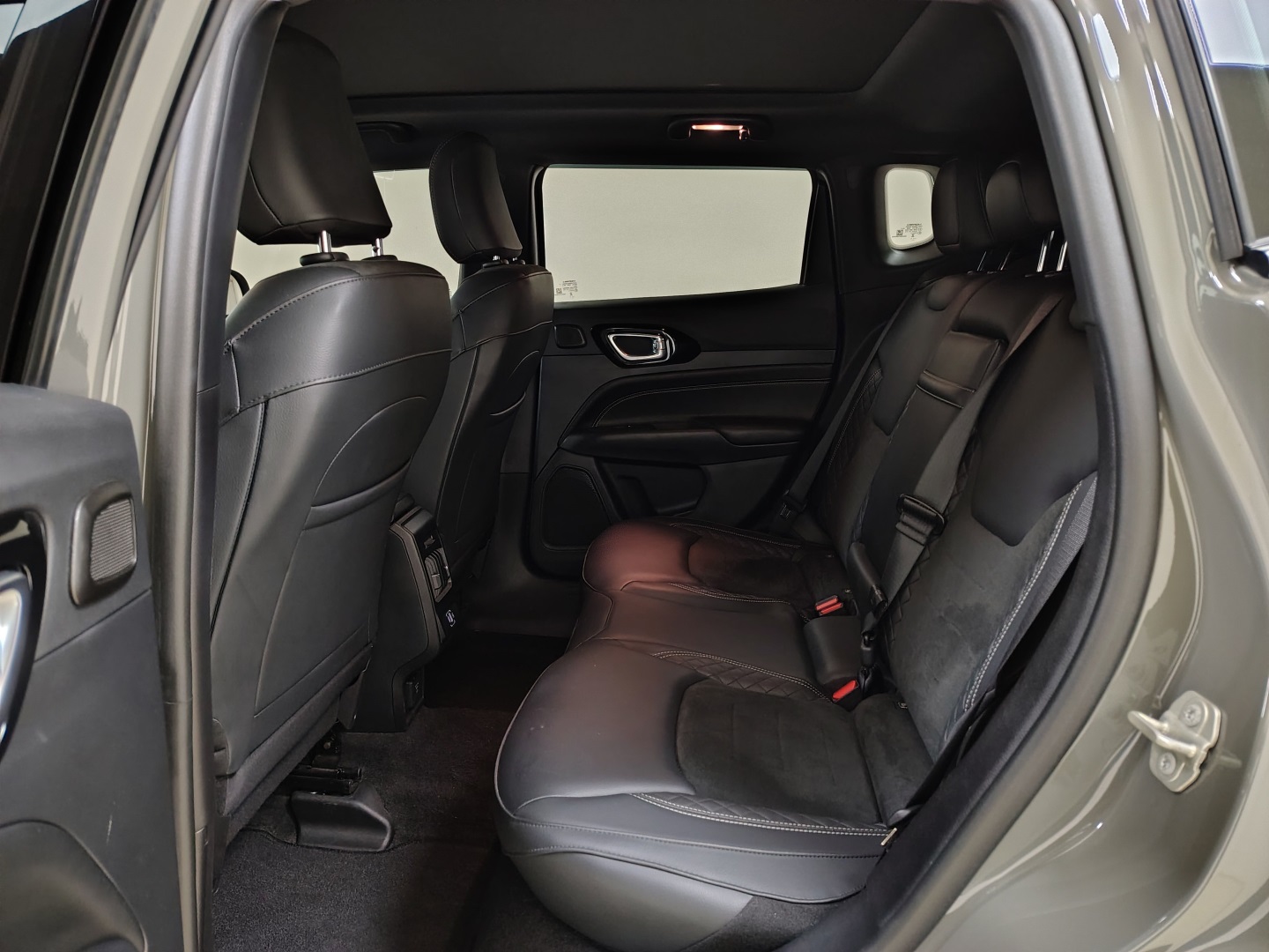 COMPASS 2.0 HURRICANE 4 TURBO GASOLINA BLACKHAWK AT98