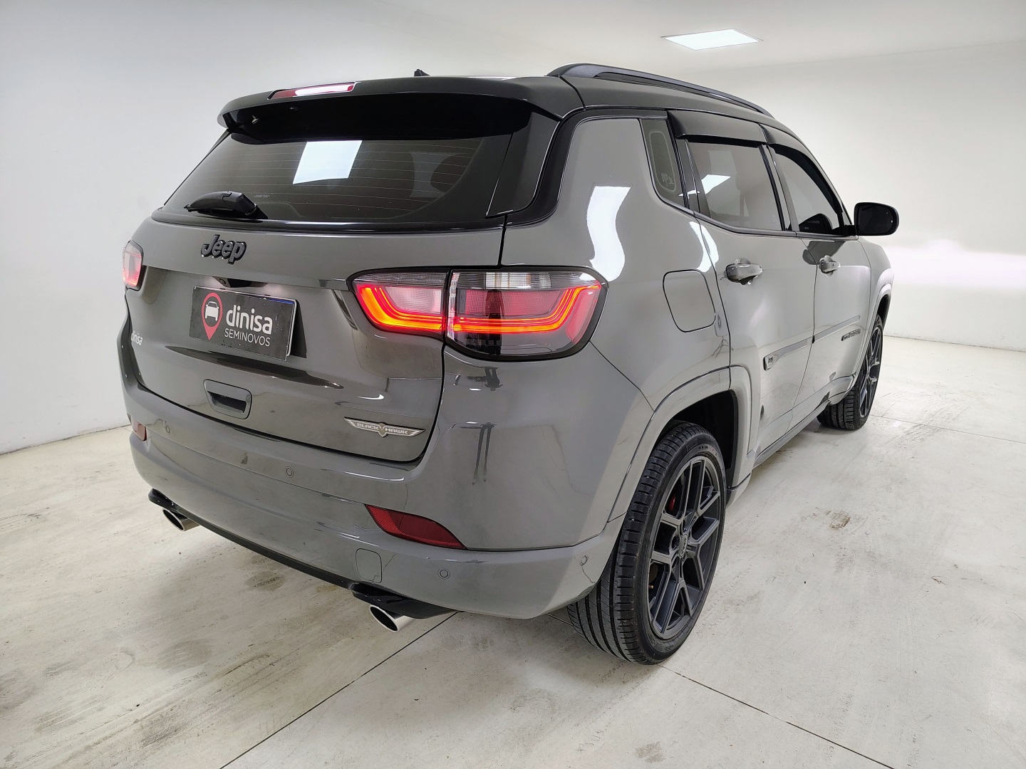 COMPASS 2.0 HURRICANE 4 TURBO GASOLINA BLACKHAWK AT93