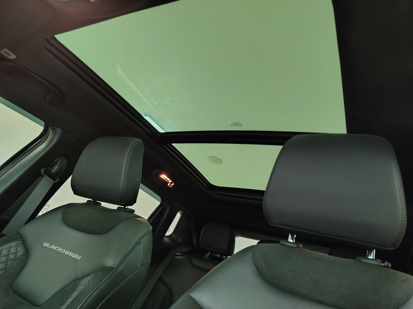 COMPASS 2.0 HURRICANE 4 TURBO GASOLINA BLACKHAWK AT913