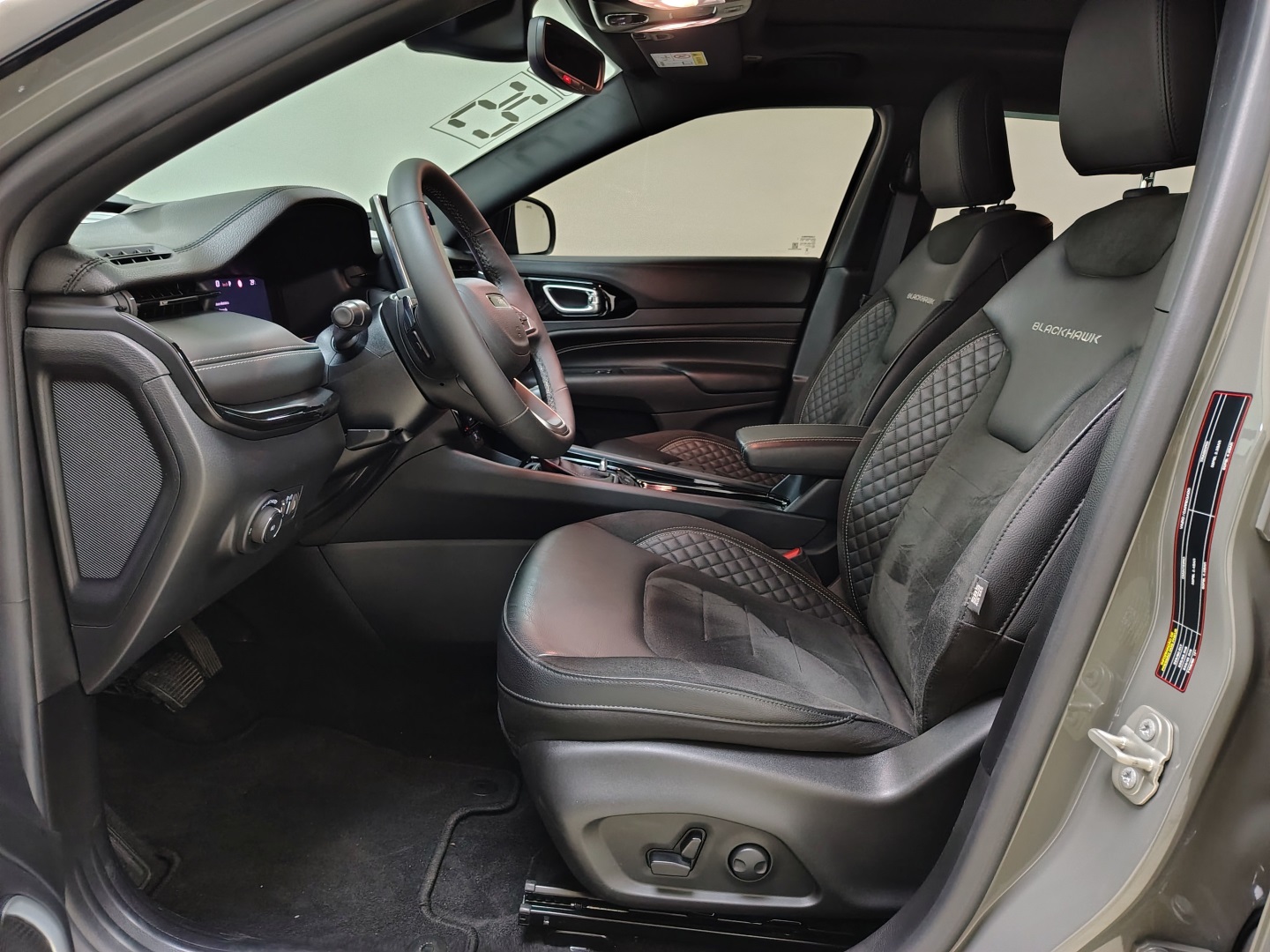 COMPASS 2.0 HURRICANE 4 TURBO GASOLINA BLACKHAWK AT97