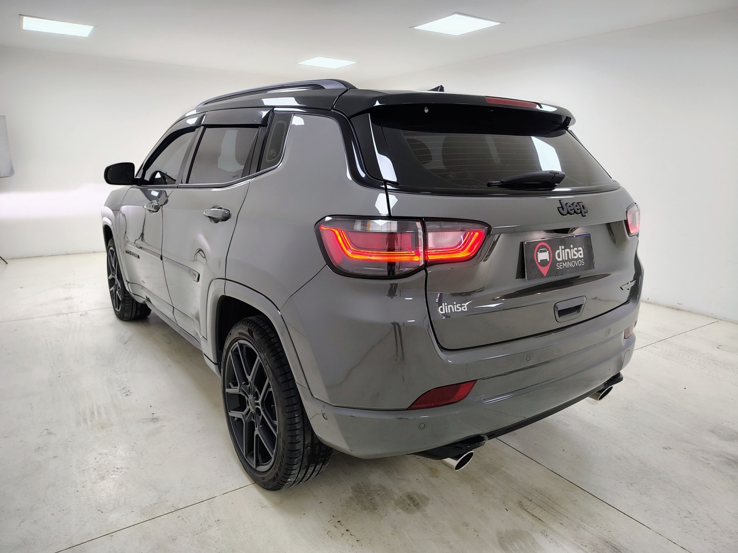 COMPASS 2.0 HURRICANE 4 TURBO GASOLINA BLACKHAWK AT95