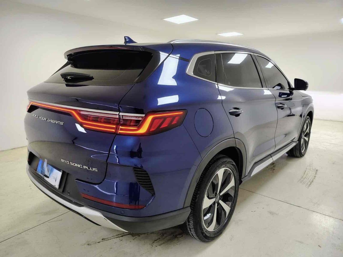 SONG PLUS 1.5 DM-I HÍBRIDO AUTOMÁTICO3