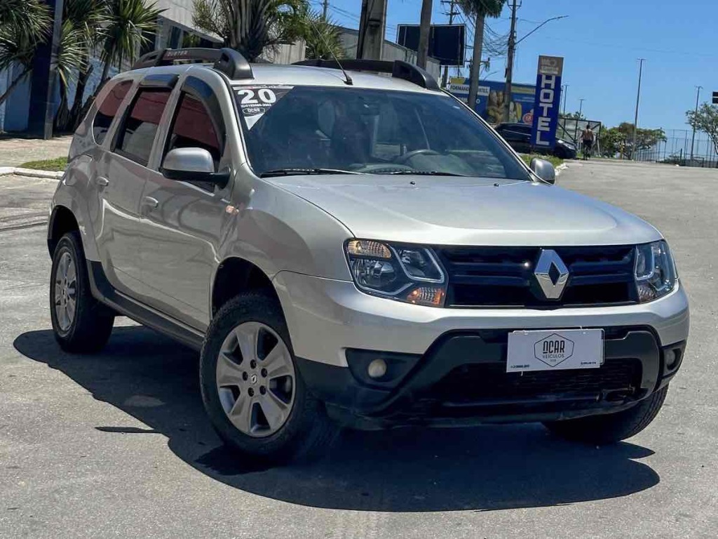 RENAULT DUSTER
