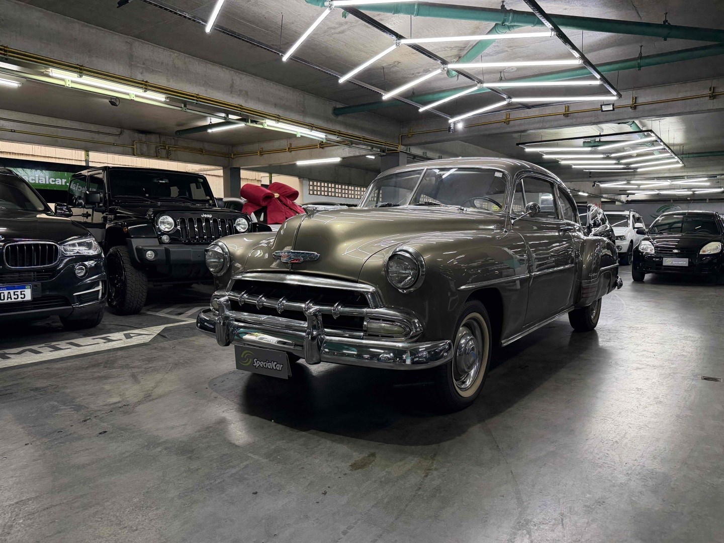 CHEVROLET FLEETLINE SEDANET