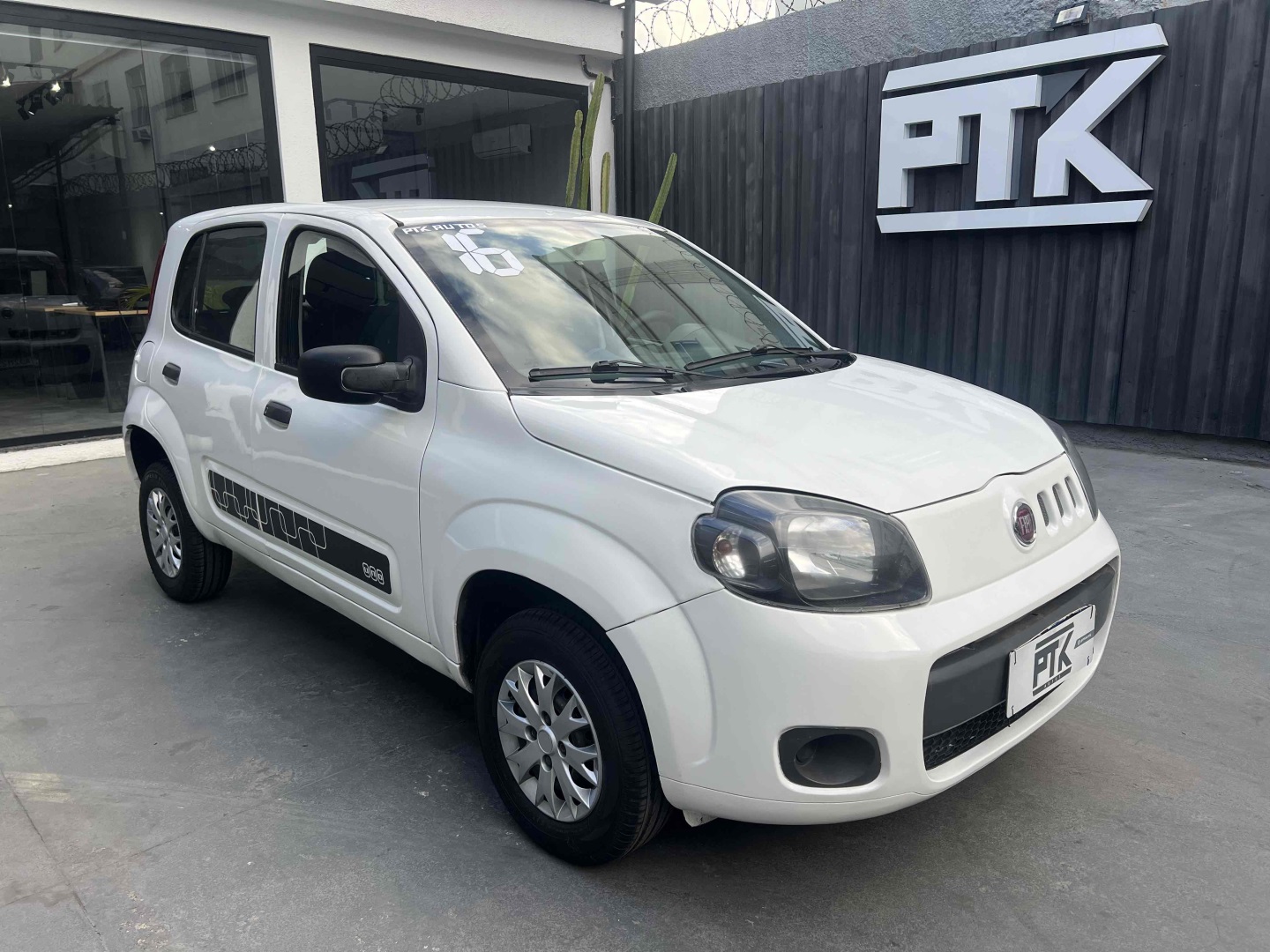 FIAT UNO