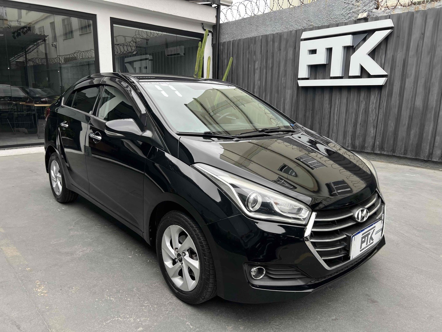 HYUNDAI HB20S