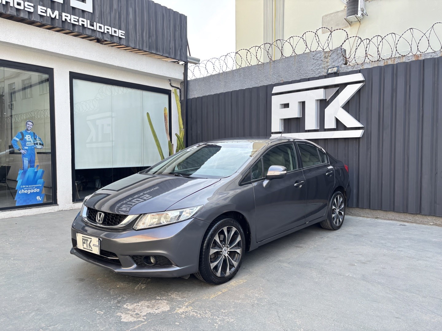 Honda Civic 2.0 LXR 16V FLEX 4P AUTOMÁTICO 2016