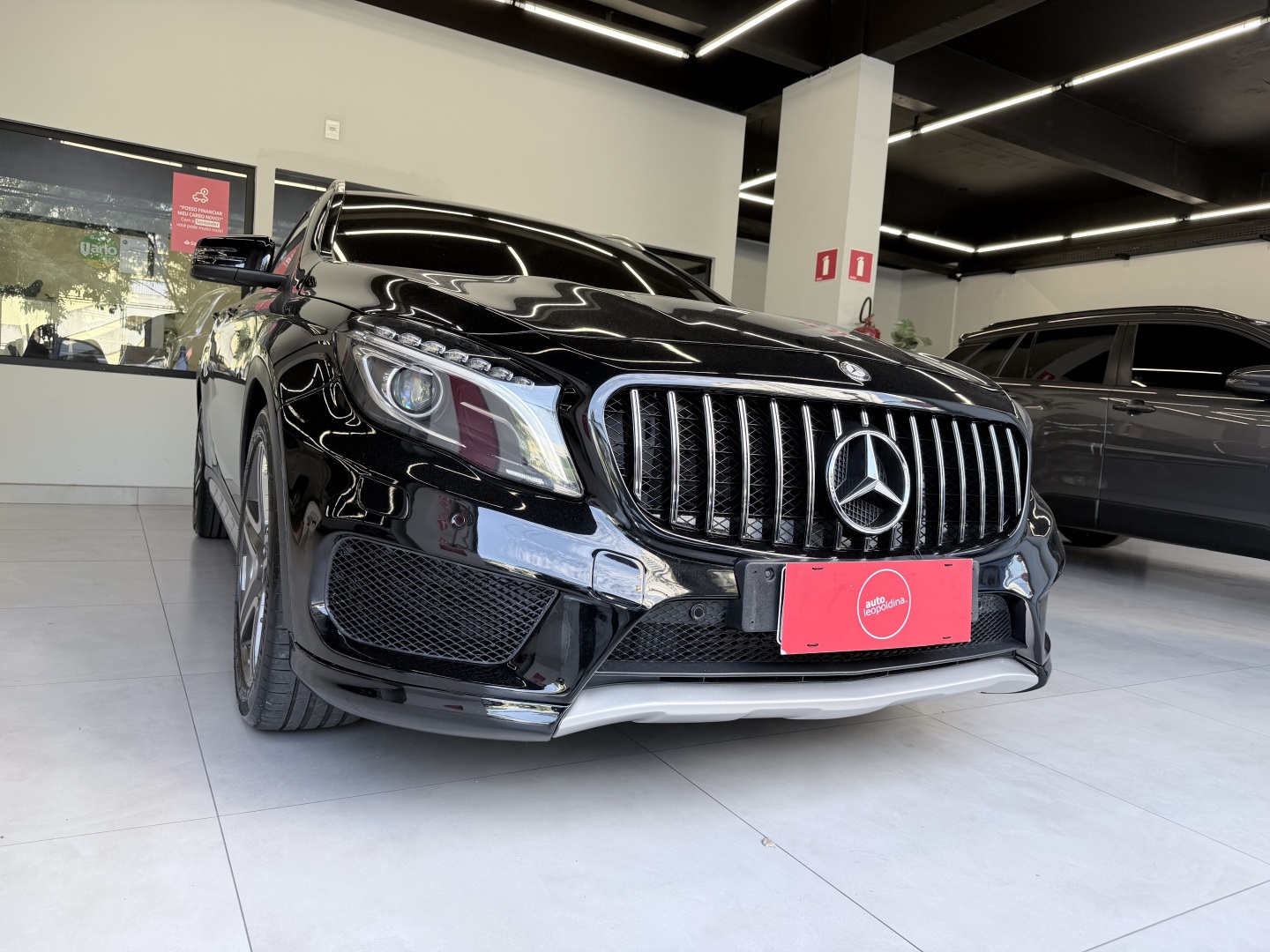 MERCEDES-BENZ GLA 250