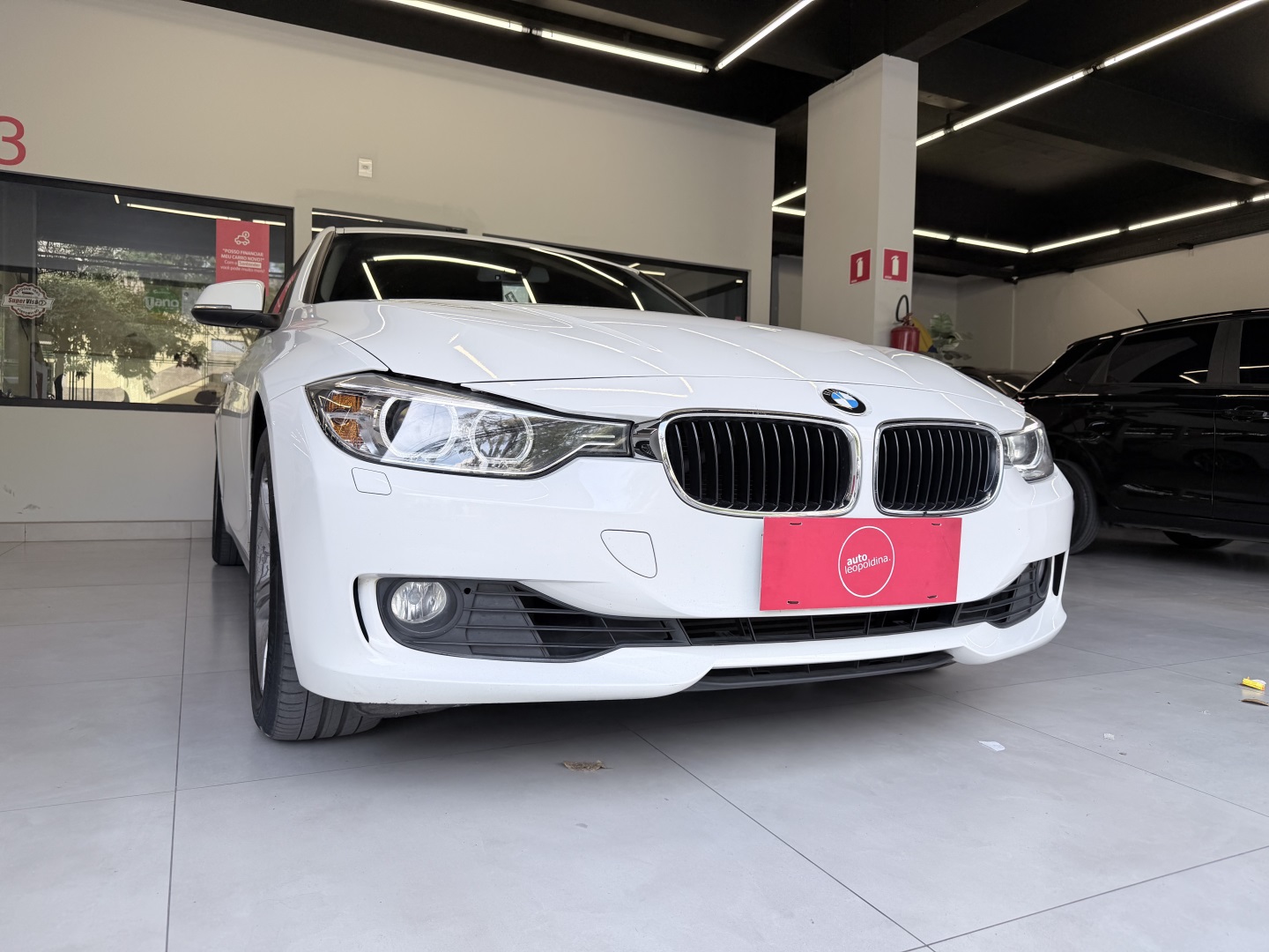 BMW 320i