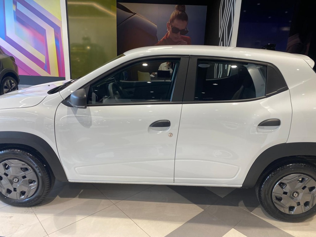 KWID 1.0 12V SCE FLEX EVOLUTION MANUAL4
