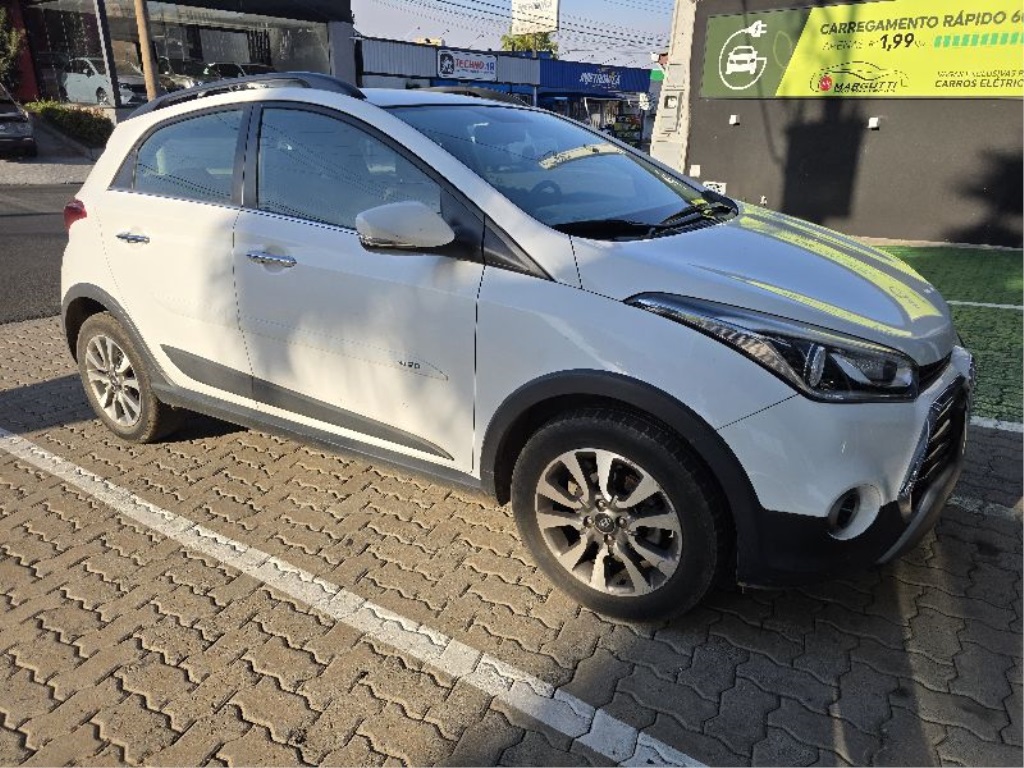 HYUNDAI HB20X