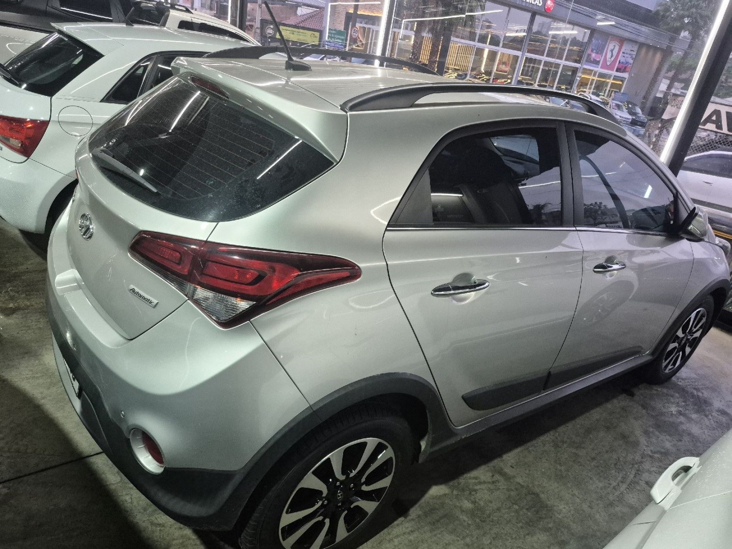 Hyundai HB20X 1.6 16V Premium Flex 4P Automático - foto 2