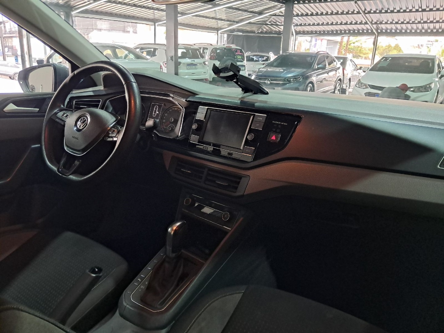 Volkswagen Virtus 1.0 200 TSI Comfortline Automático Flex - foto 3