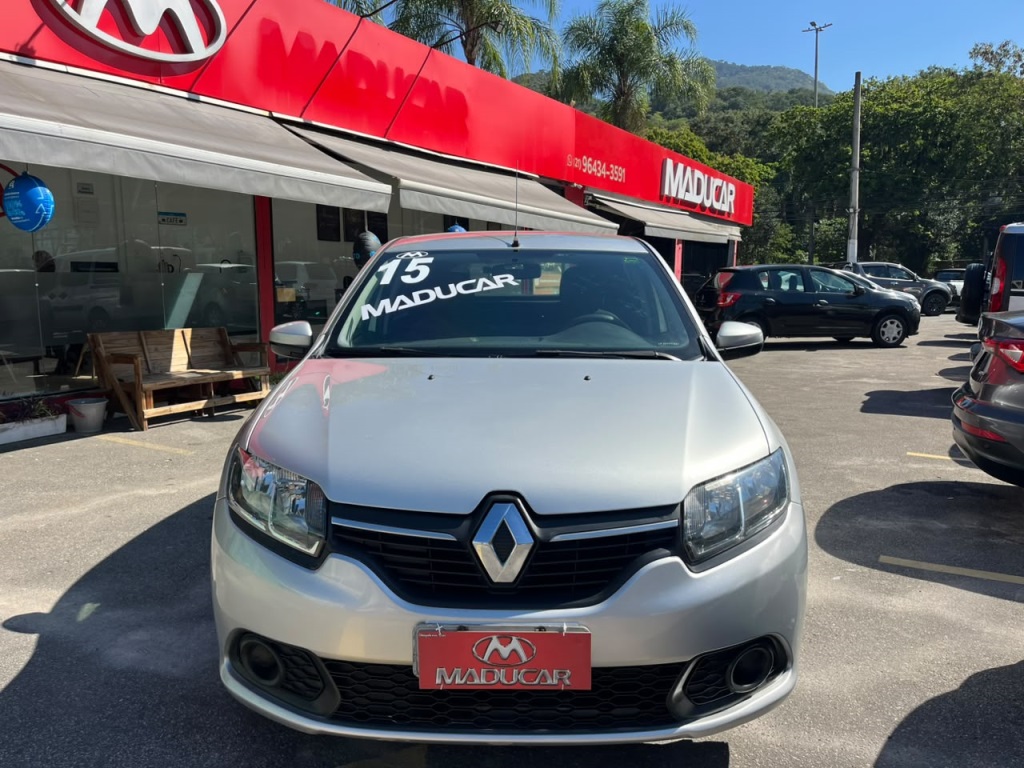 RENAULT SANDERO