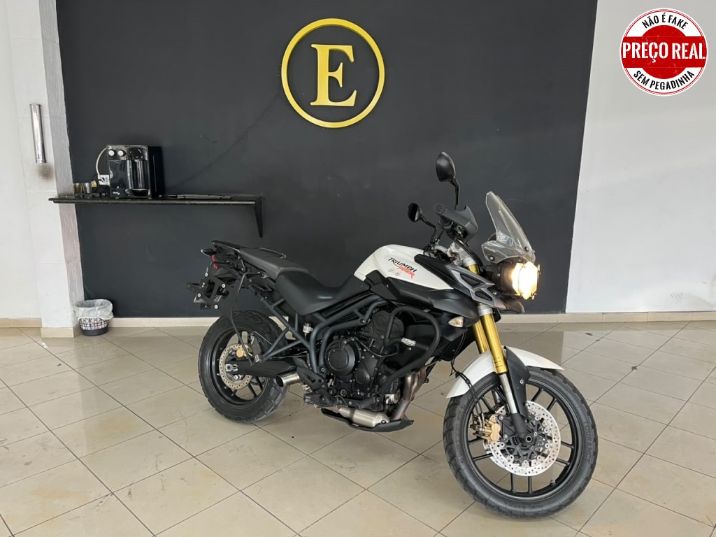 TRIUMPH TIGER 800