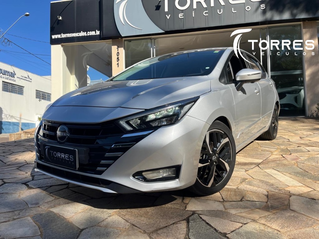 NISSAN VERSA