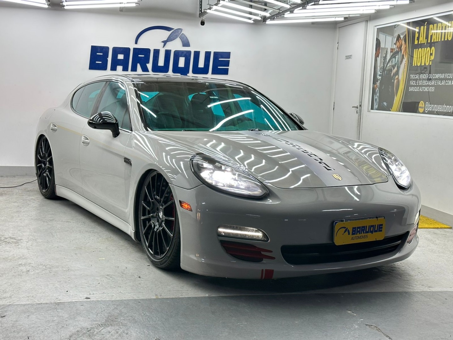 PORSCHE PANAMERA