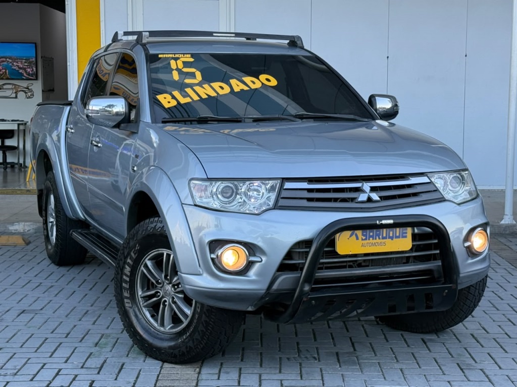 MITSUBISHI L200 TRITON