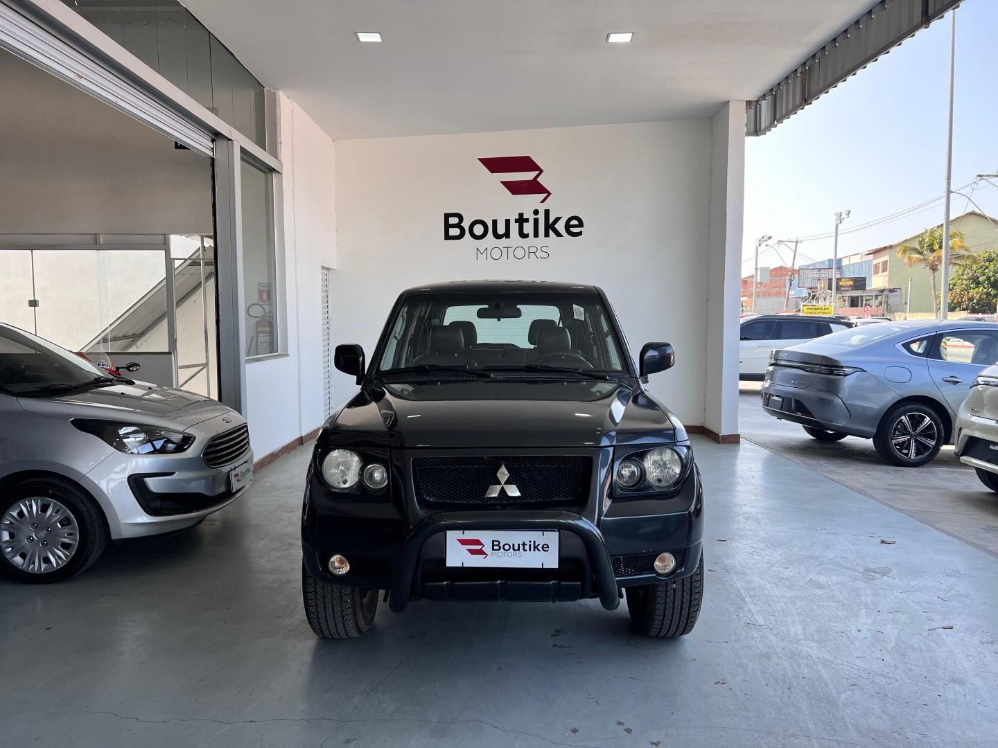 MITSUBISHI PAJERO TR4
