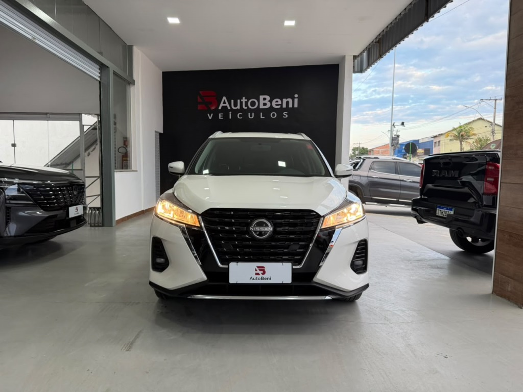 NISSAN KICKS