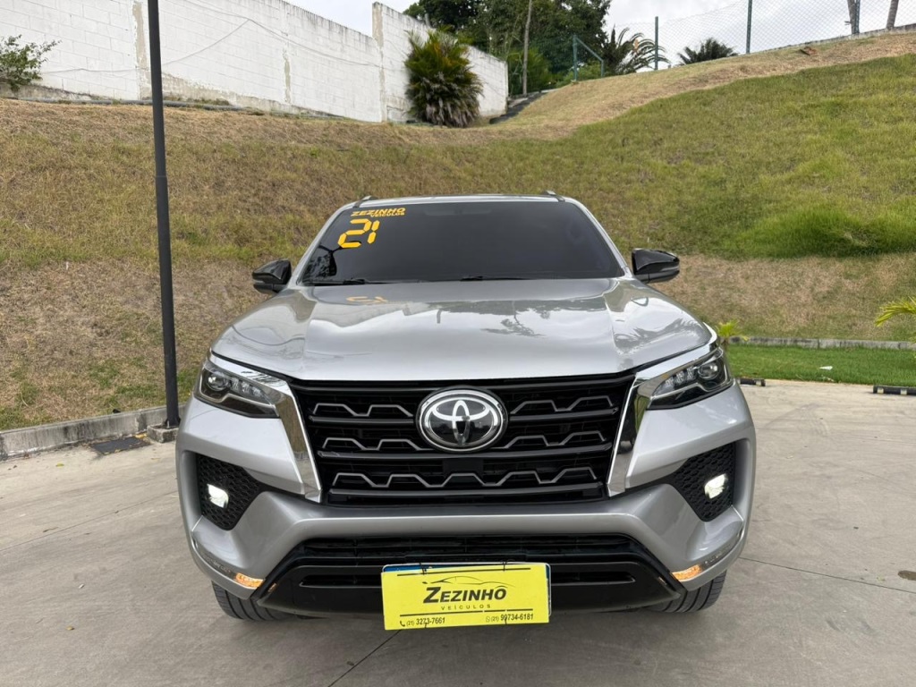 TOYOTA HILUX SW4
