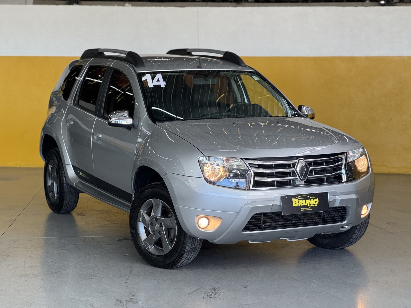 RENAULT DUSTER