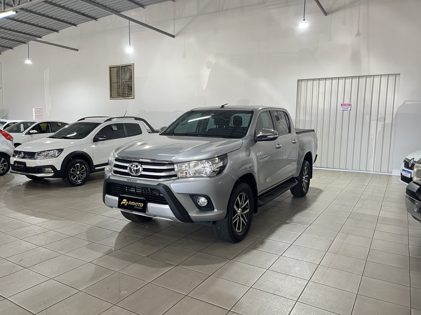 TOYOTA HILUX