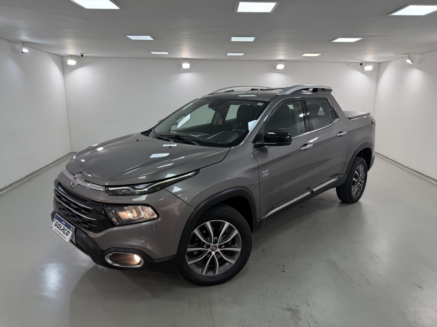 FIAT TORO 2.0 16V TURBO DIESEL VOLCANO 4WD AT9