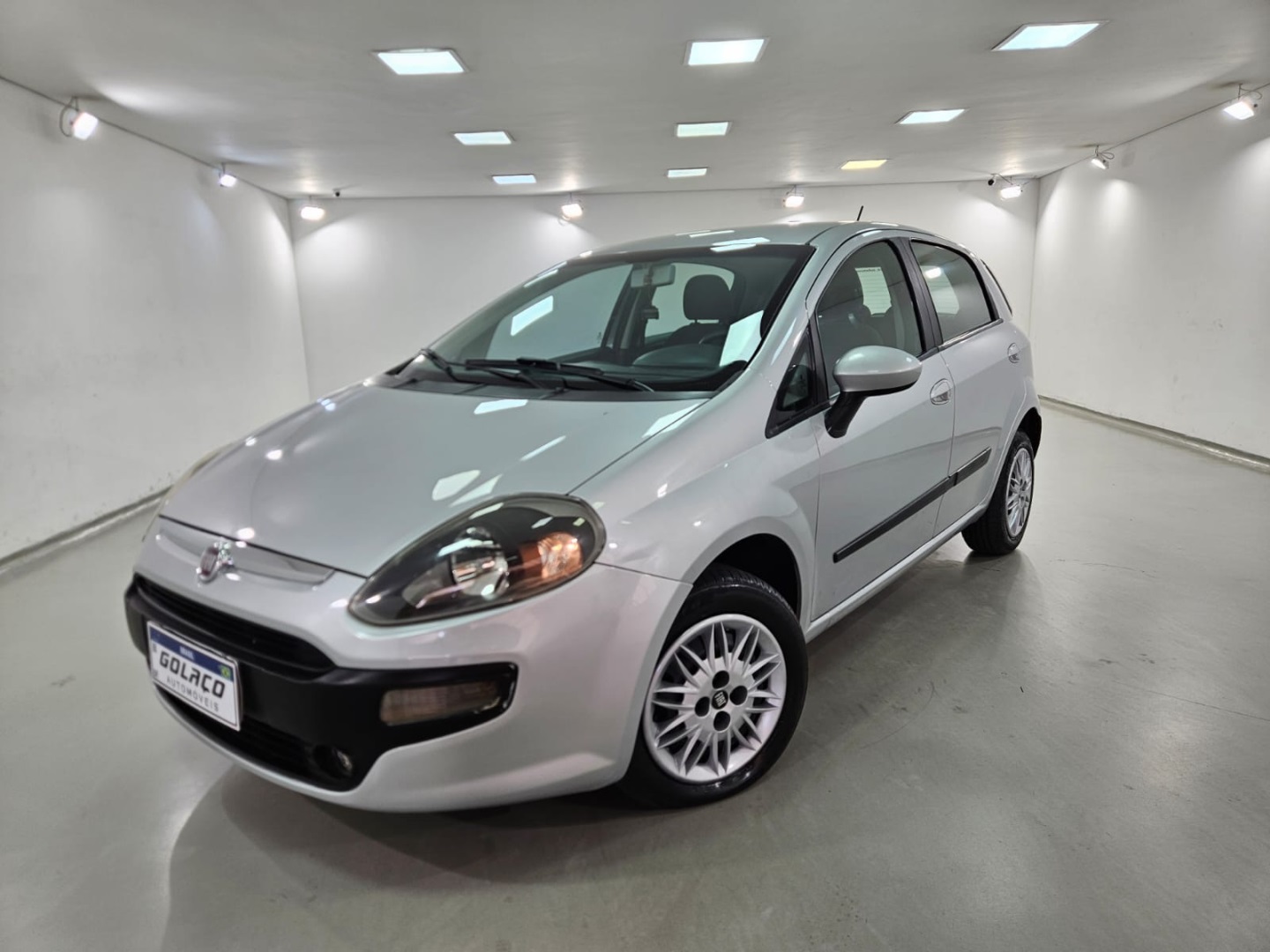 FIAT PUNTO 1.4 ATTRACTIVE 8V FLEX 4P MANUAL