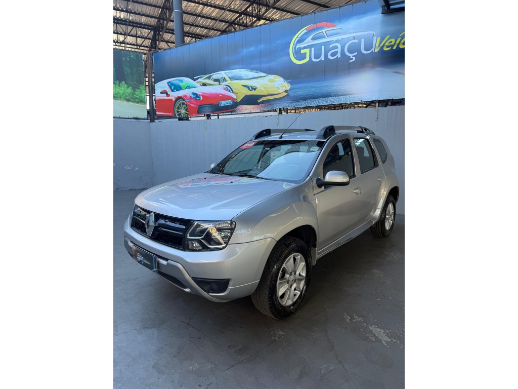 RENAULT DUSTER