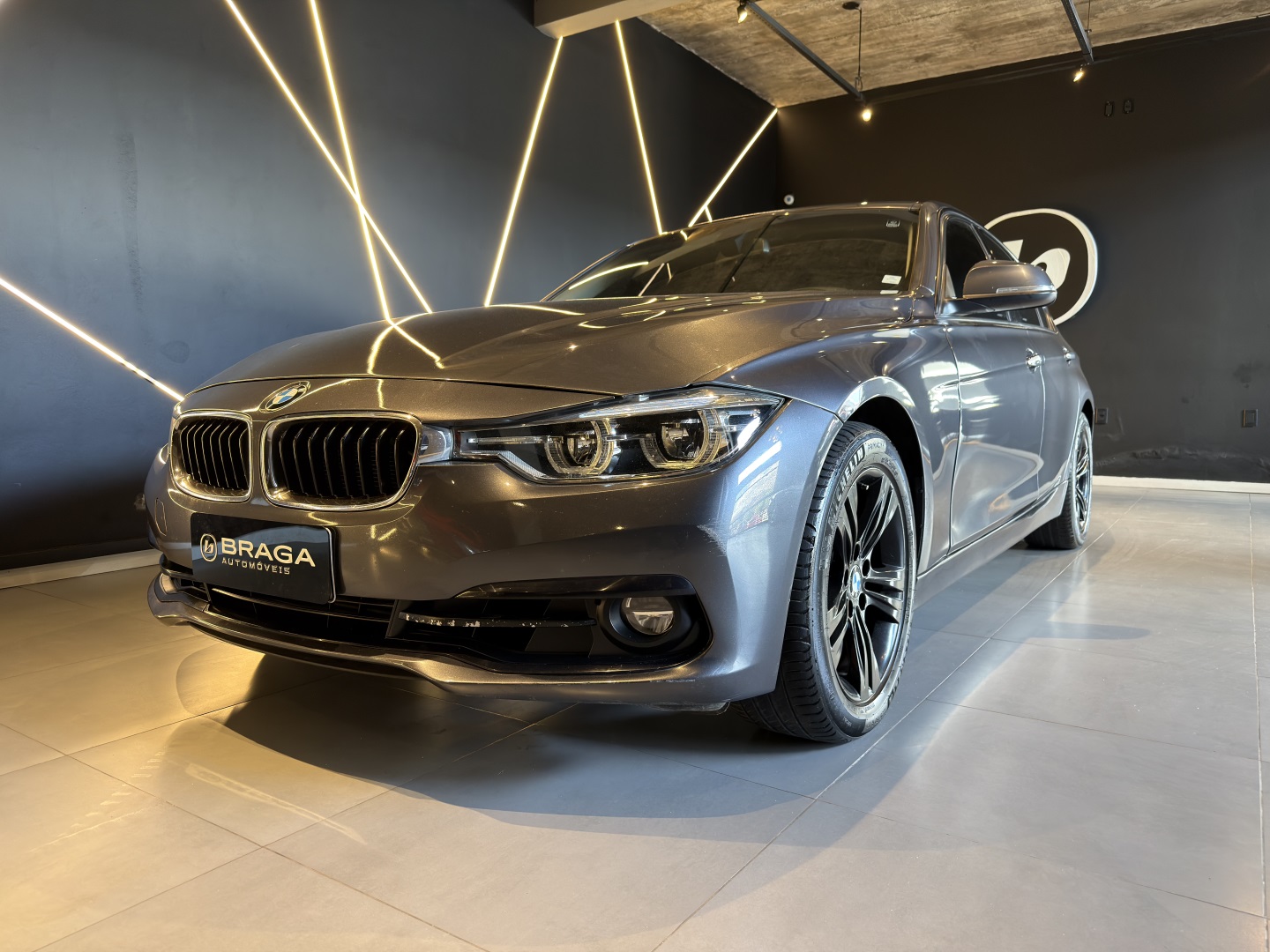 BMW 320i