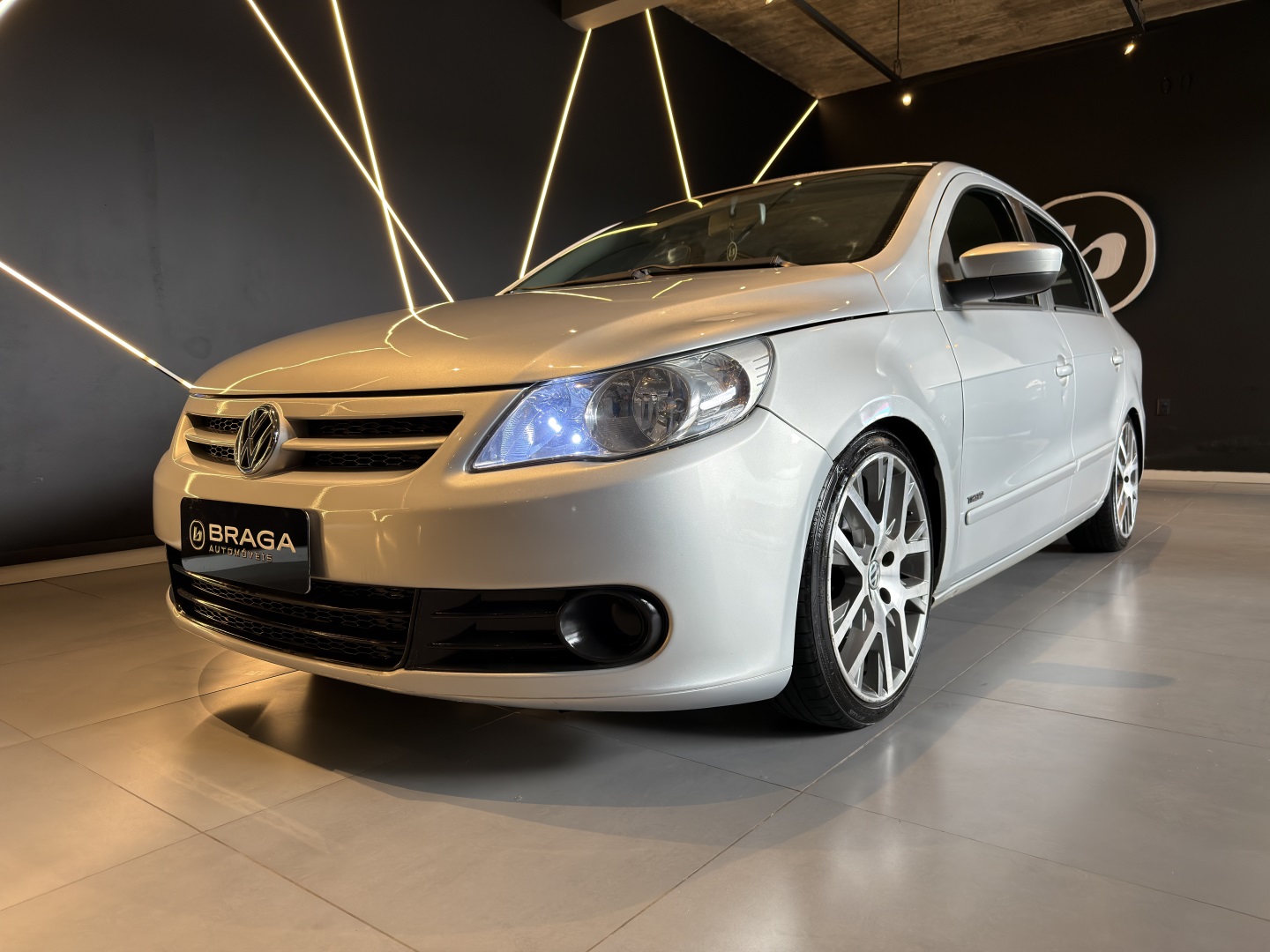 VOLKSWAGEN VOYAGE 1.0 MI 8V FLEX 4P MANUAL 2011