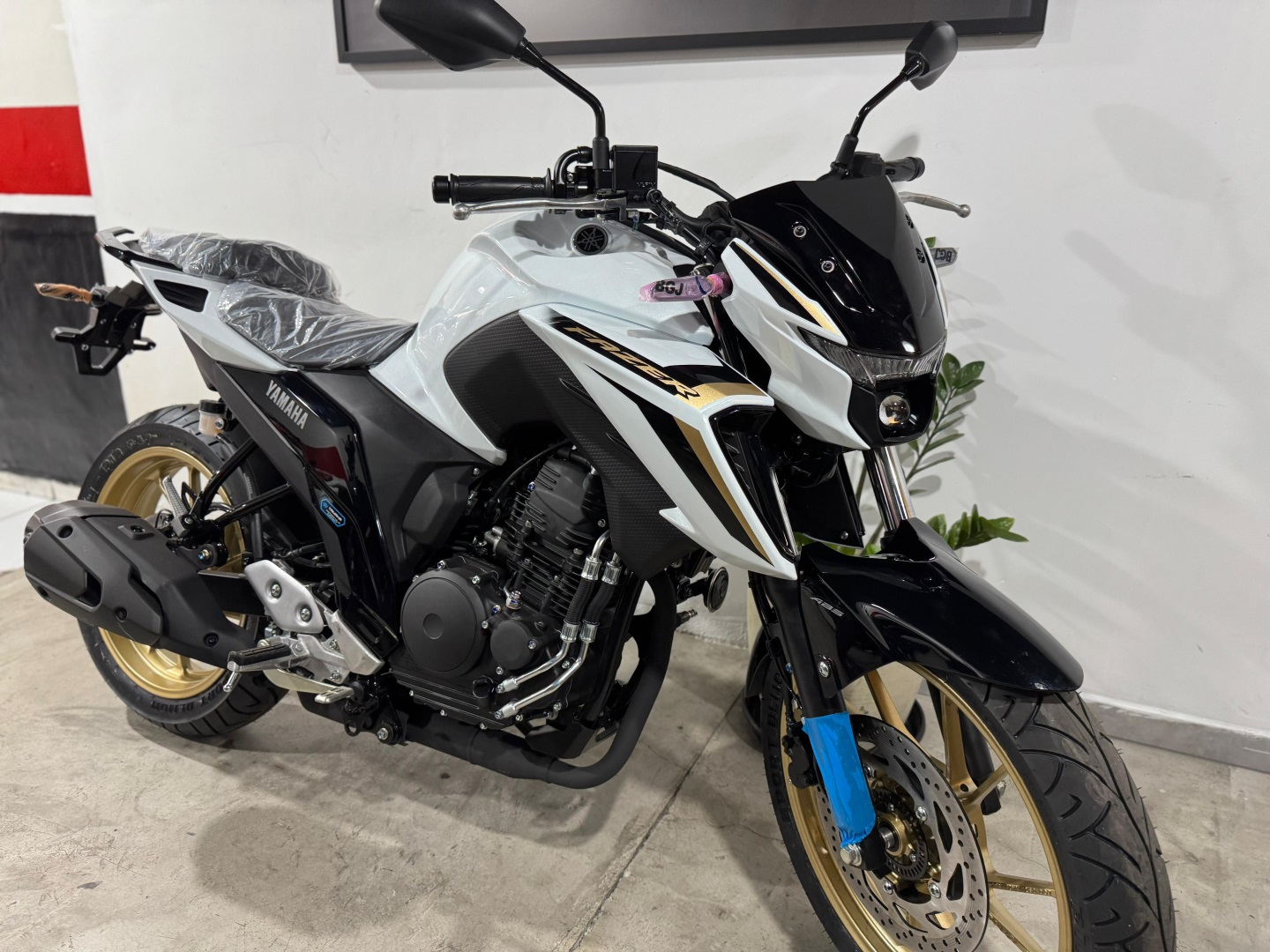 YAMAHA FZ25 FAZER CONNECTED ABS