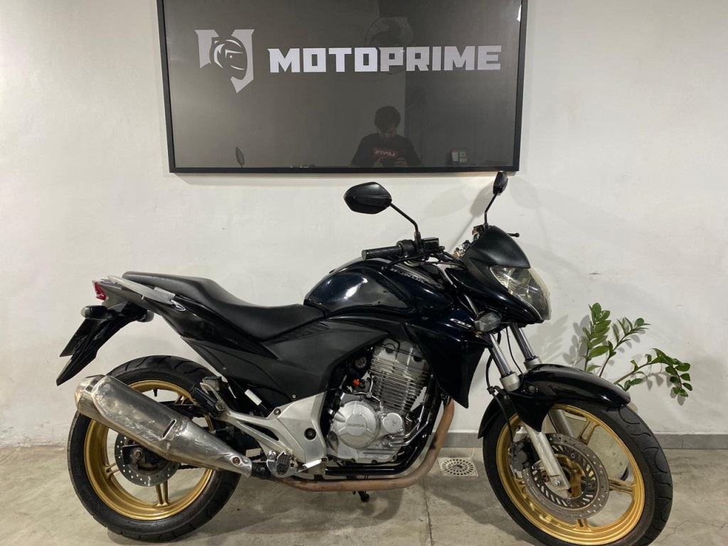HONDA CB 300R