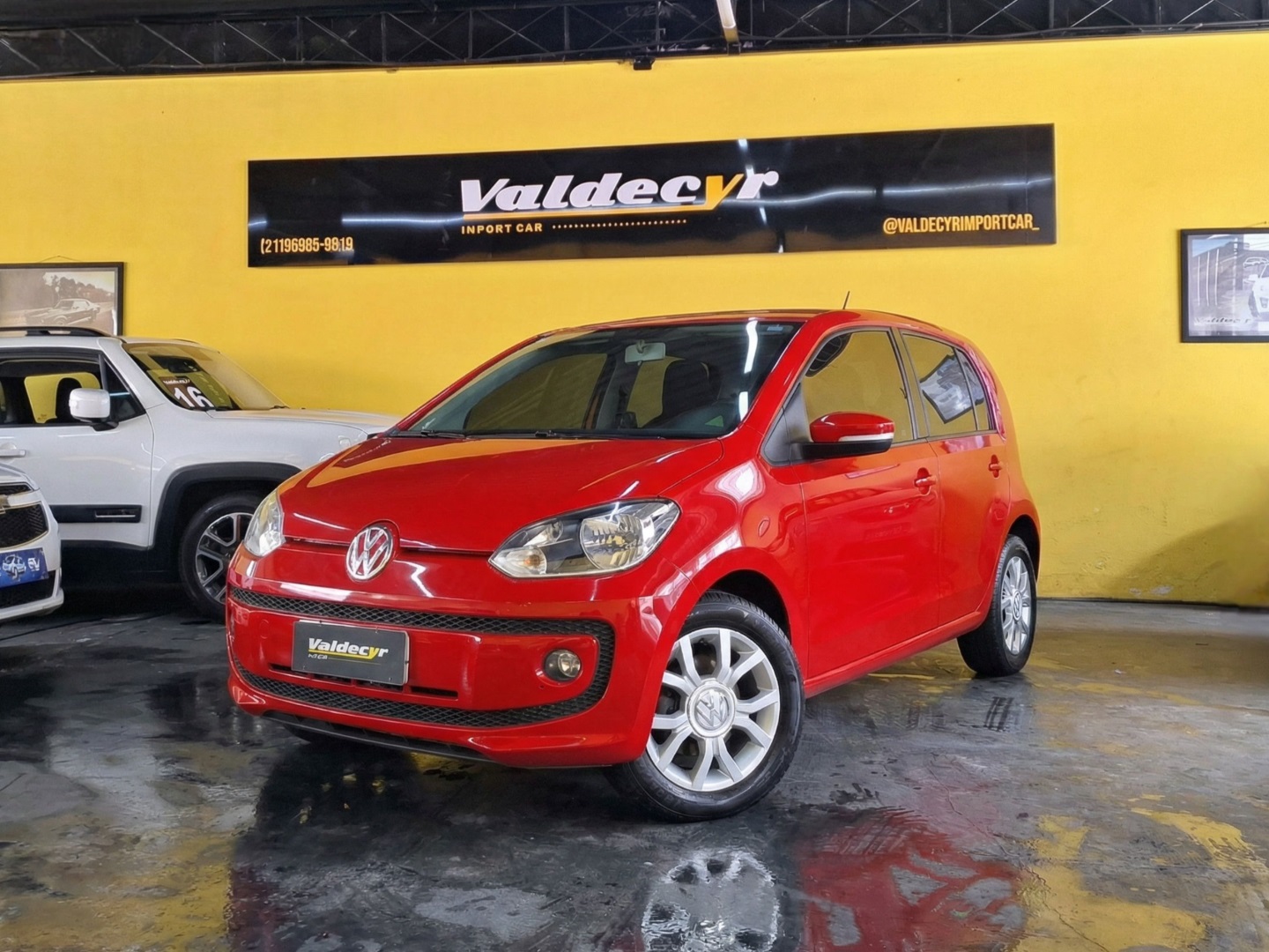 VOLKSWAGEN UP