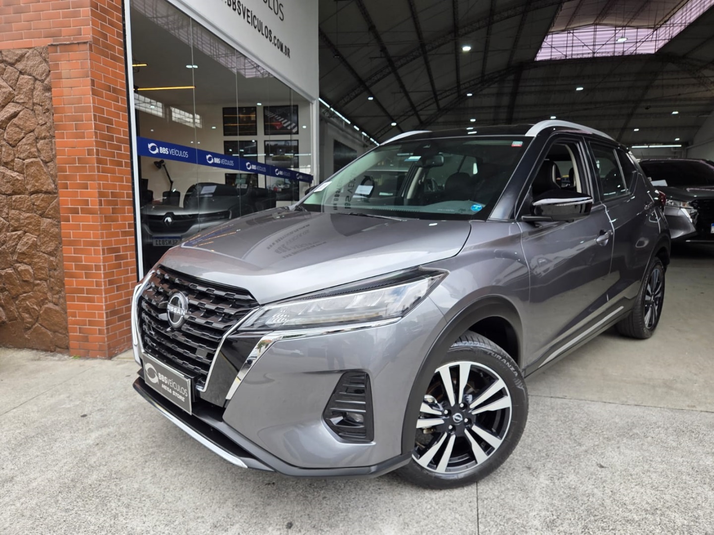 NISSAN KICKS