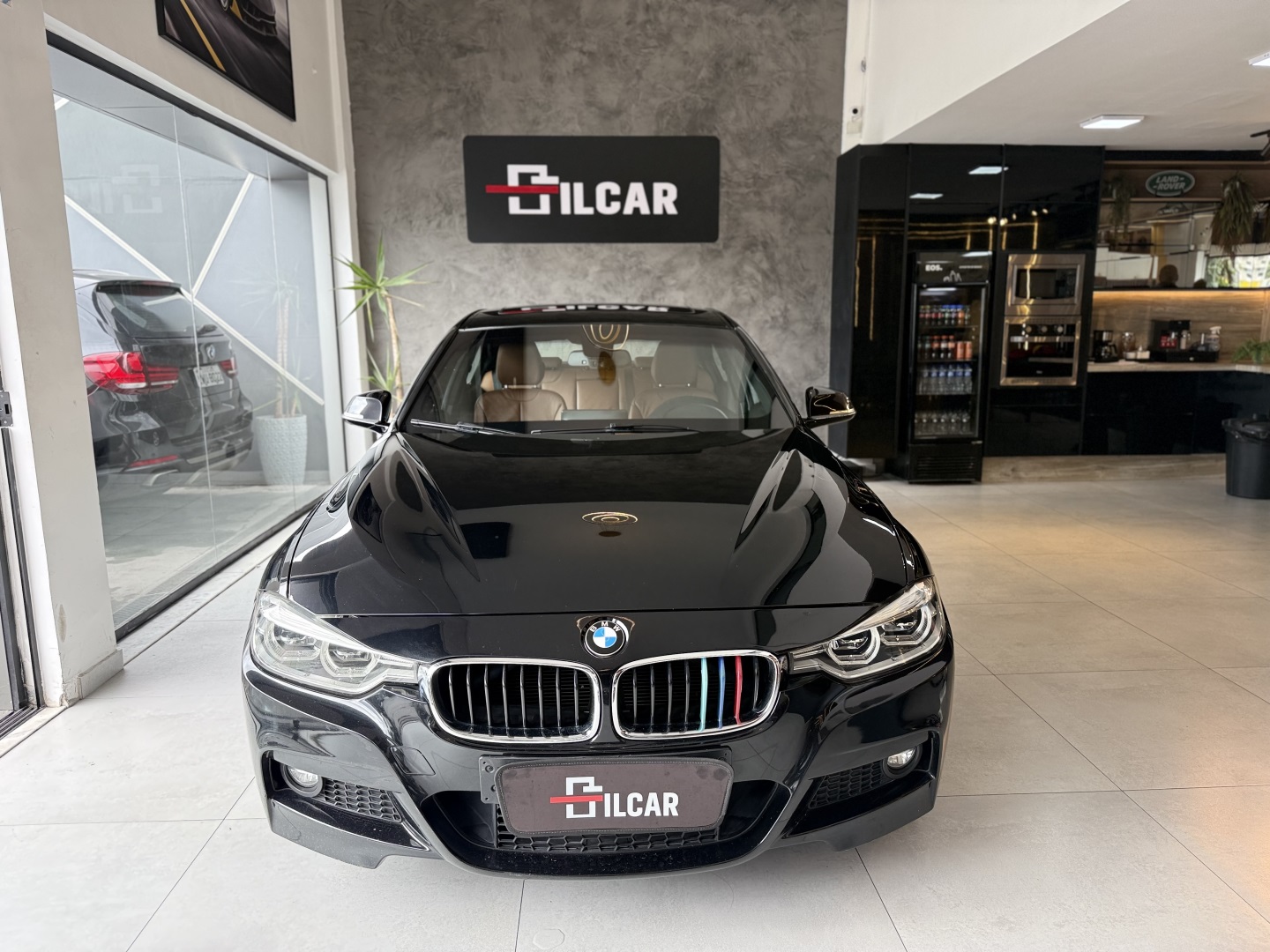 BMW 328i