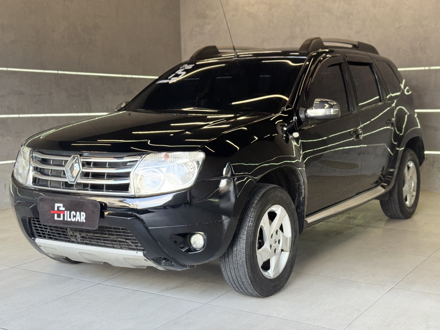RENAULT DUSTER