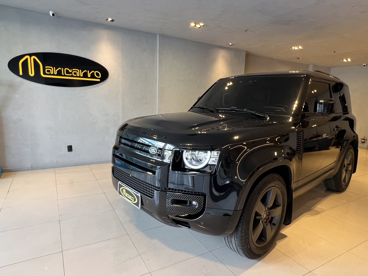 LAND ROVER DEFENDER