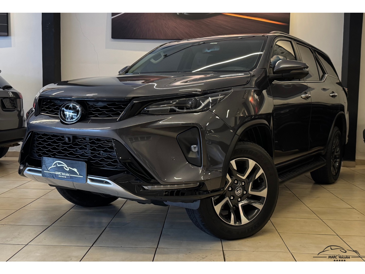 TOYOTA HILUX SW4