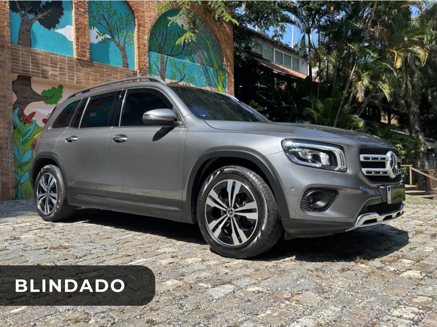MERCEDES-BENZ GLB 200
