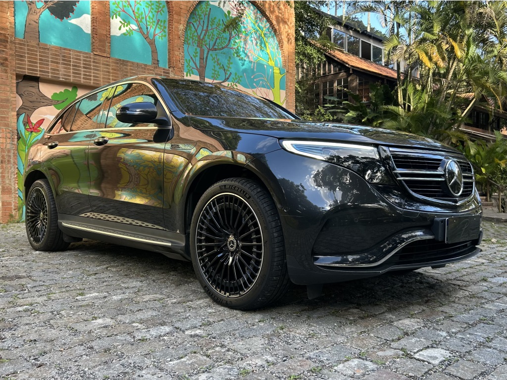 MERCEDES-BENZ EQC 400