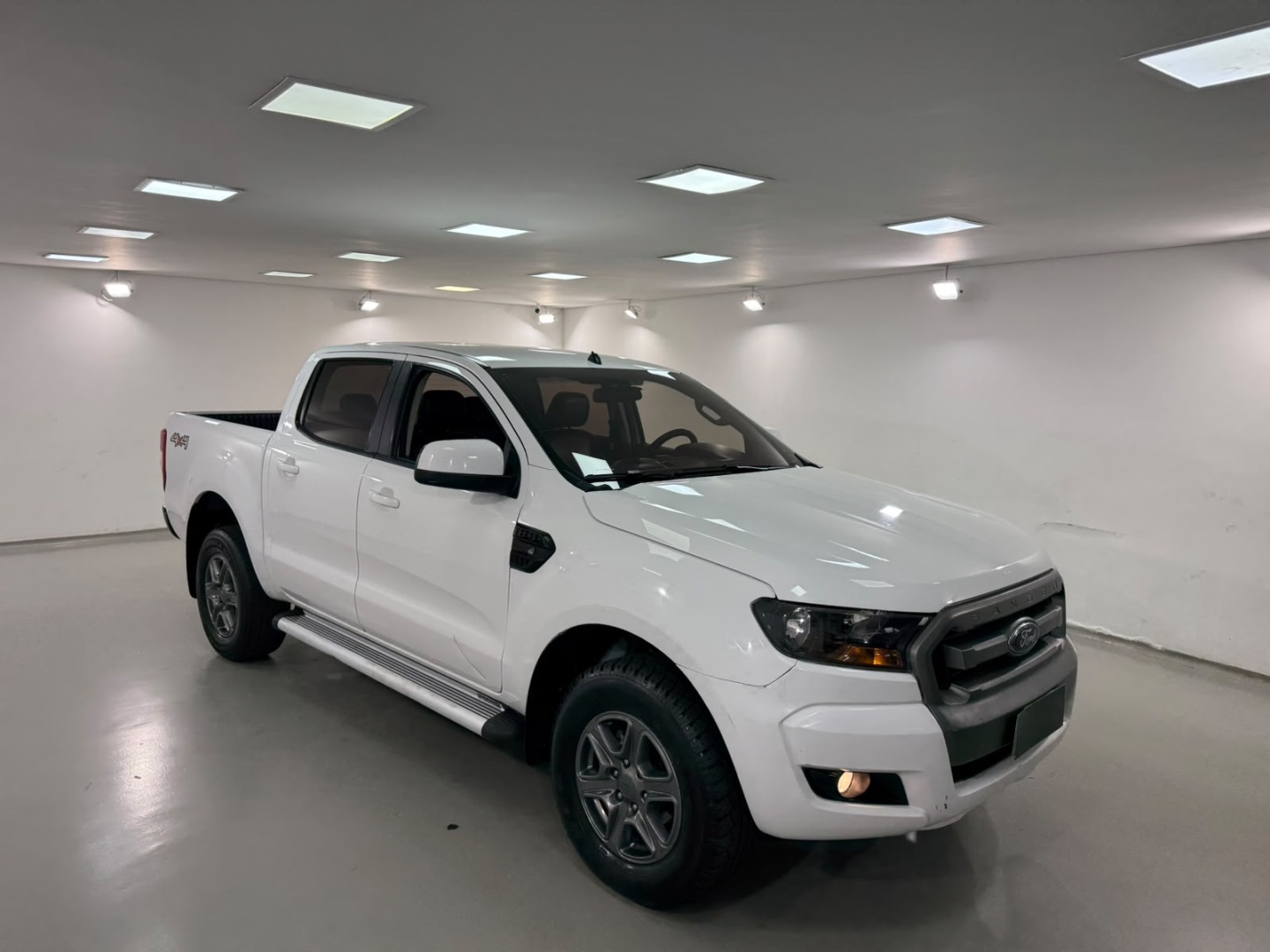 FORD RANGER 2.2 XLS 4X4 CD 16V DIESEL 4P AUTOMÁTICO